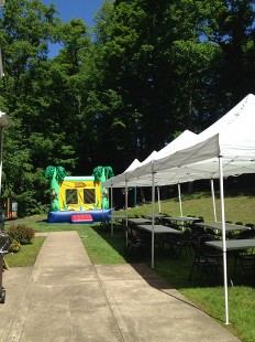 tents and bouncy